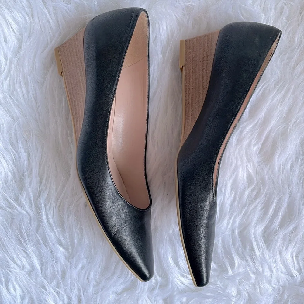 Stuart Weitzman patent leather pointed toe wedge shoes - Picture 2 of 16
